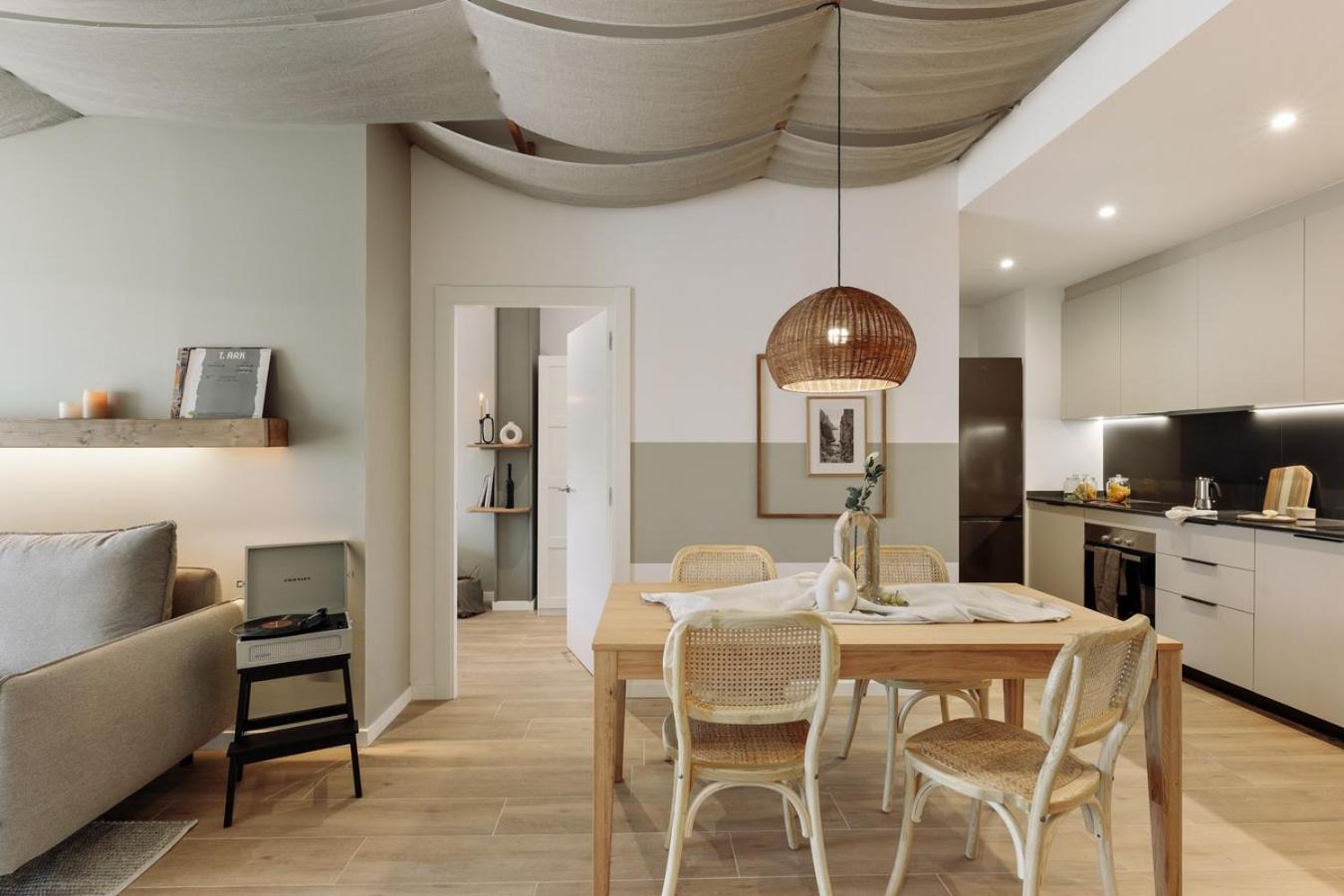 Canyelles - 2 Bedrooms And Terrace In Sant Antoni Appartement Barcelone